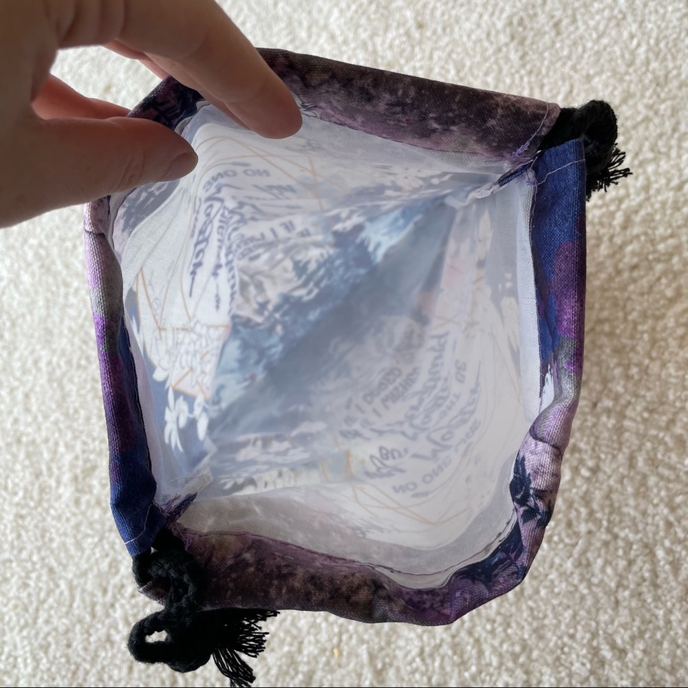 “A Court of Mist and Fury" OwlCrate Pouch - Picture 4 of 6